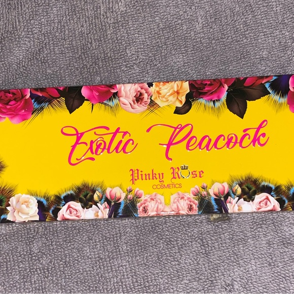 Pinky rose exotic peacock eyeshadow palette - Picture 2 of 3